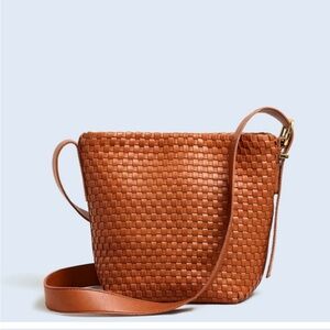 Madewell The Essential Mini Bucket Tote Woven Leather Bag in Warm Cinnamon